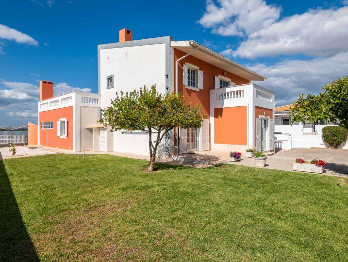 Villa Sentinel