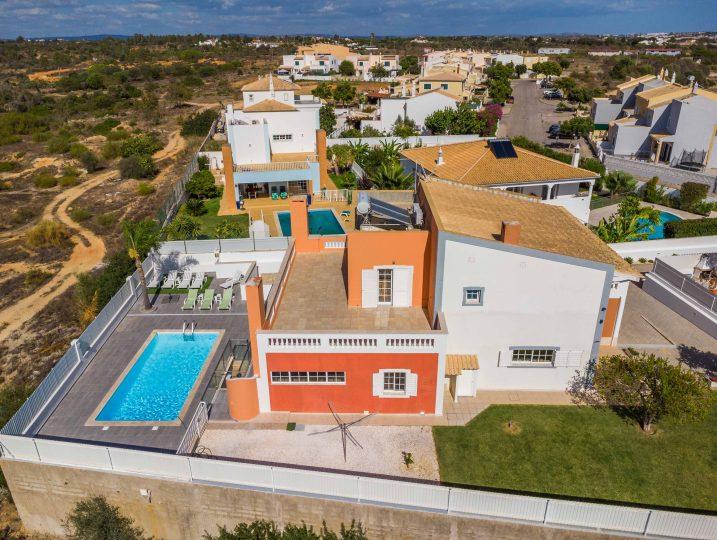 Villa Sentinel