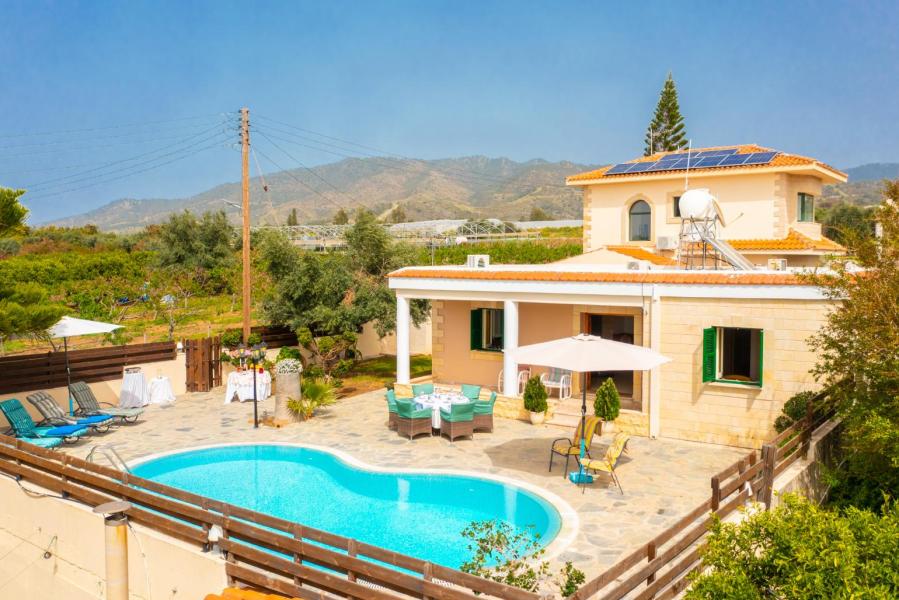 Villa Constant