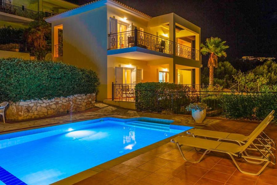 Villa Kitrinos