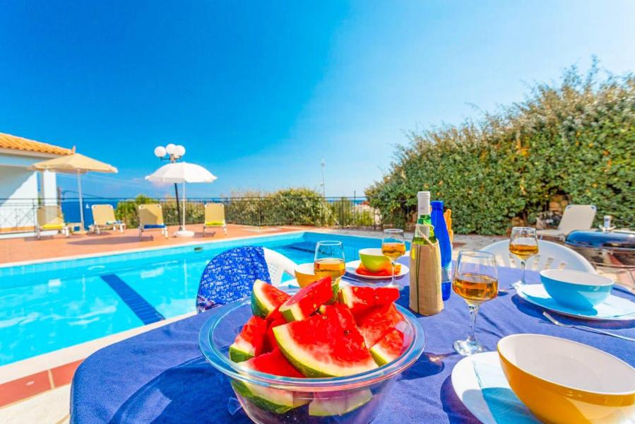 Villa Kitrinos