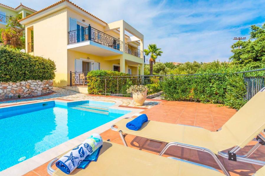 Villa Kitrinos