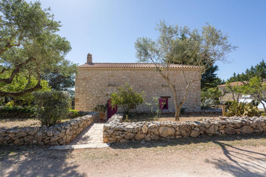 Villa Adnos