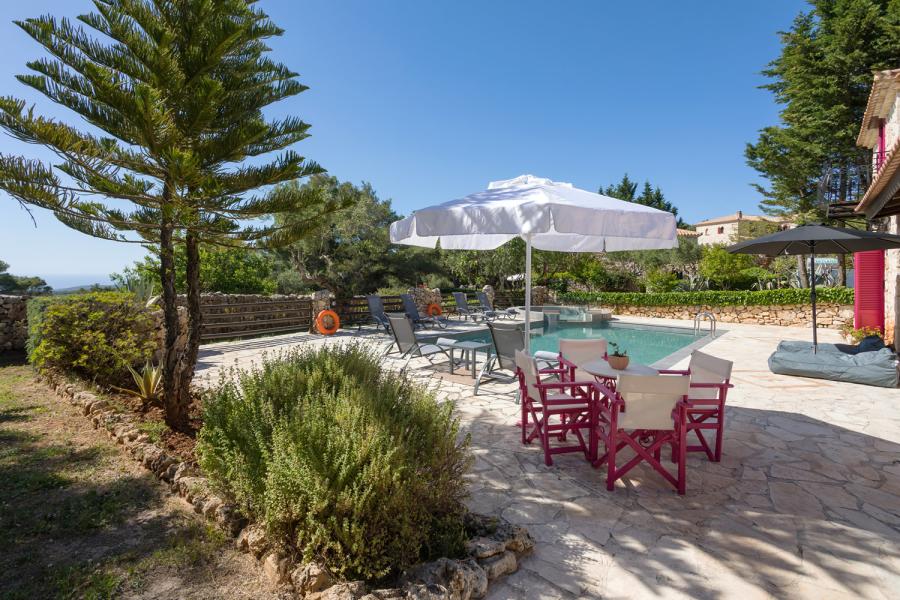 Villa Adnos