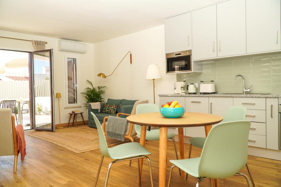 Stanchion Apartment