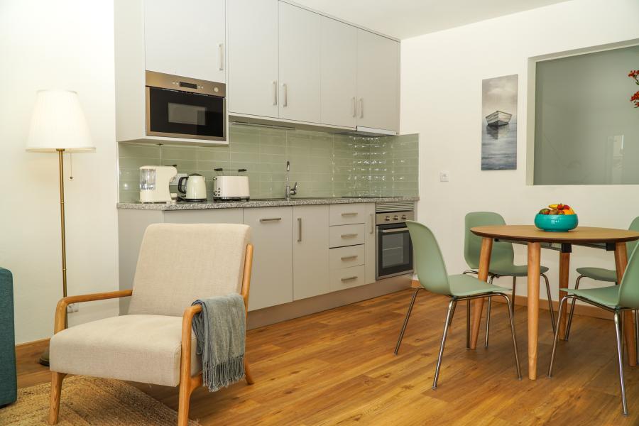 Stanchion Apartment