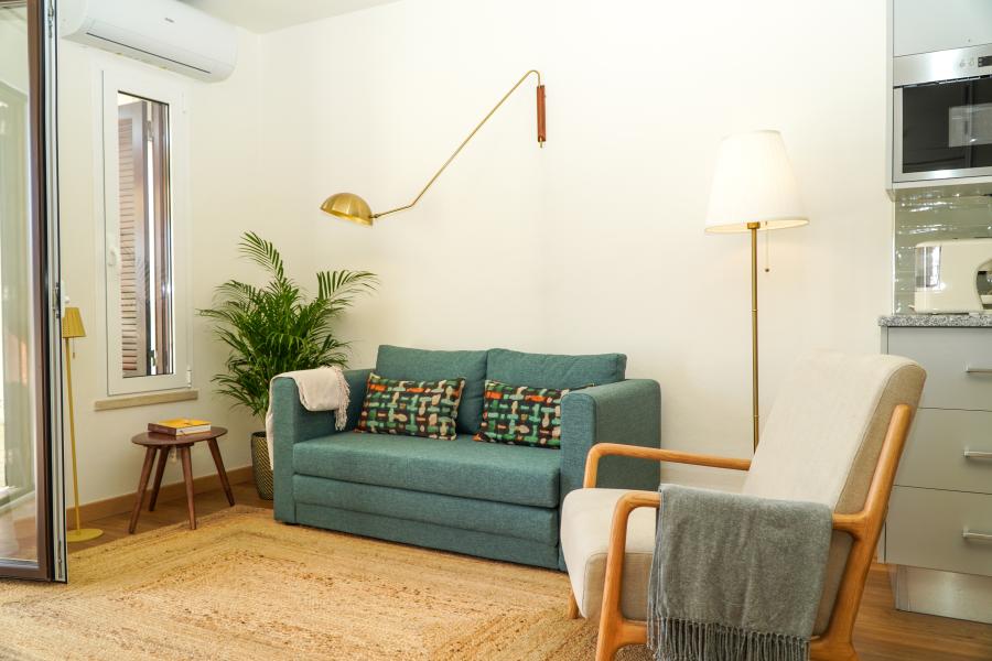 Stanchion Apartment
