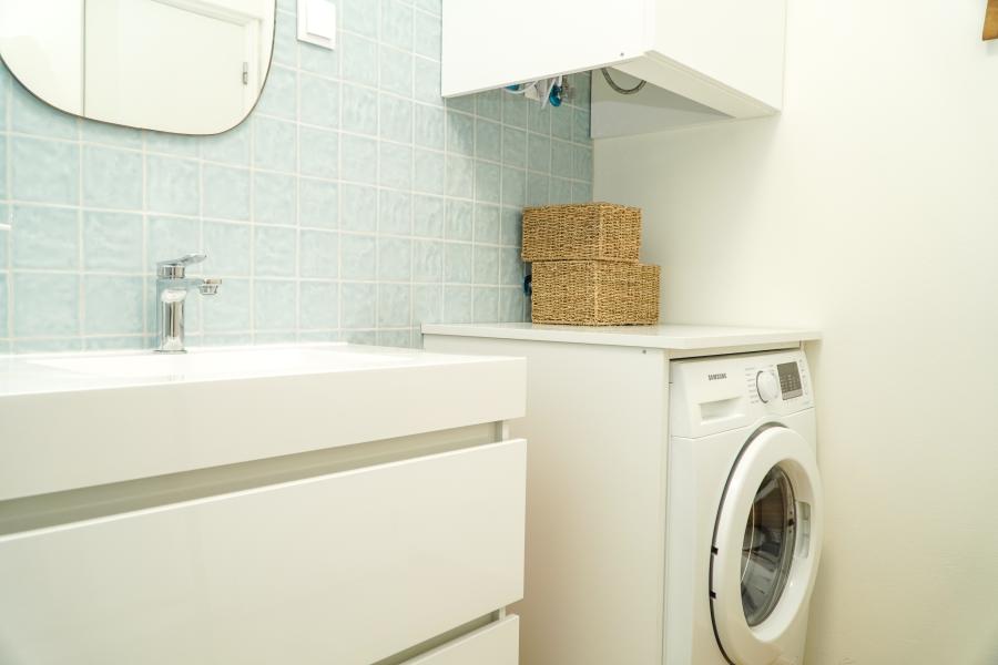 Stanchion Apartment