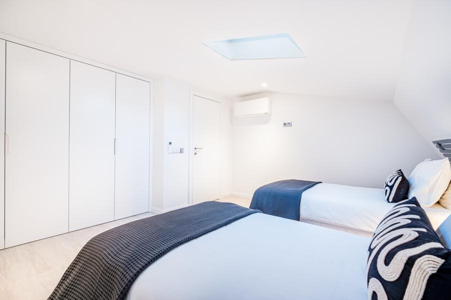 Debonair Apartment 