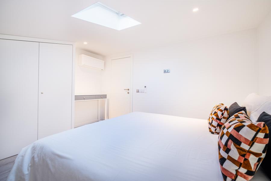 Debonair Apartment 
