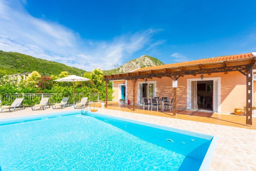 Villa Persikos