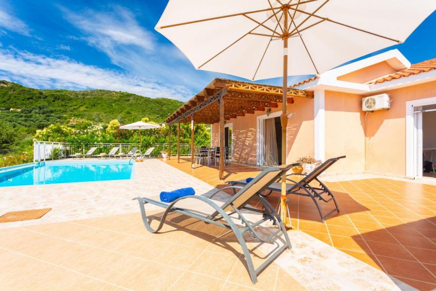 Villa Persikos