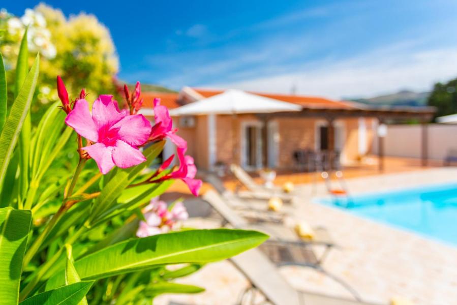 Villa Persikos