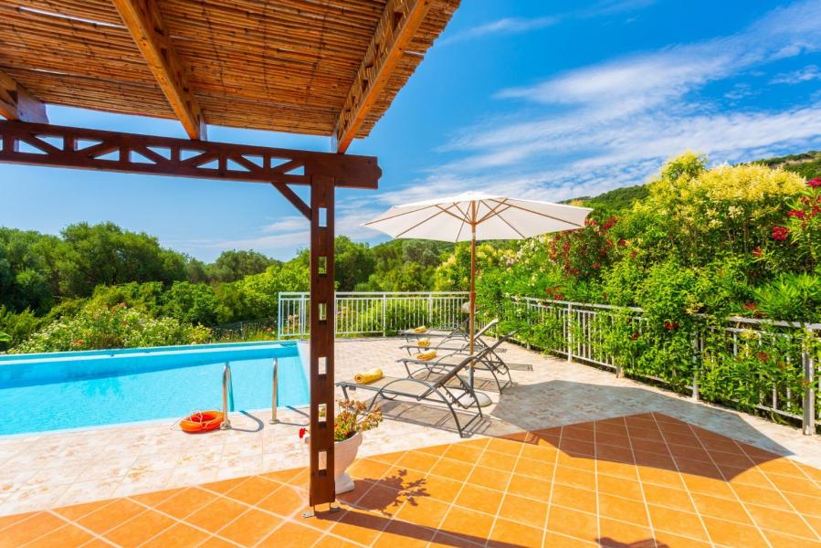Villa Persikos