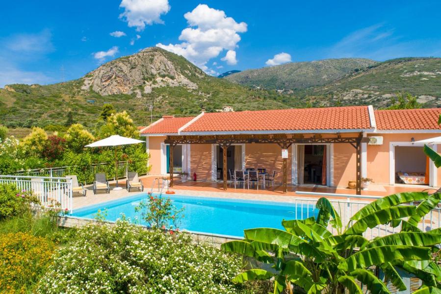Villa Persikos