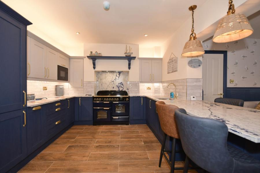 Seabirds House