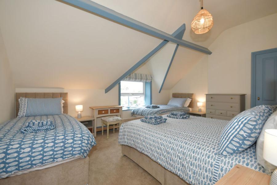 Seabirds House