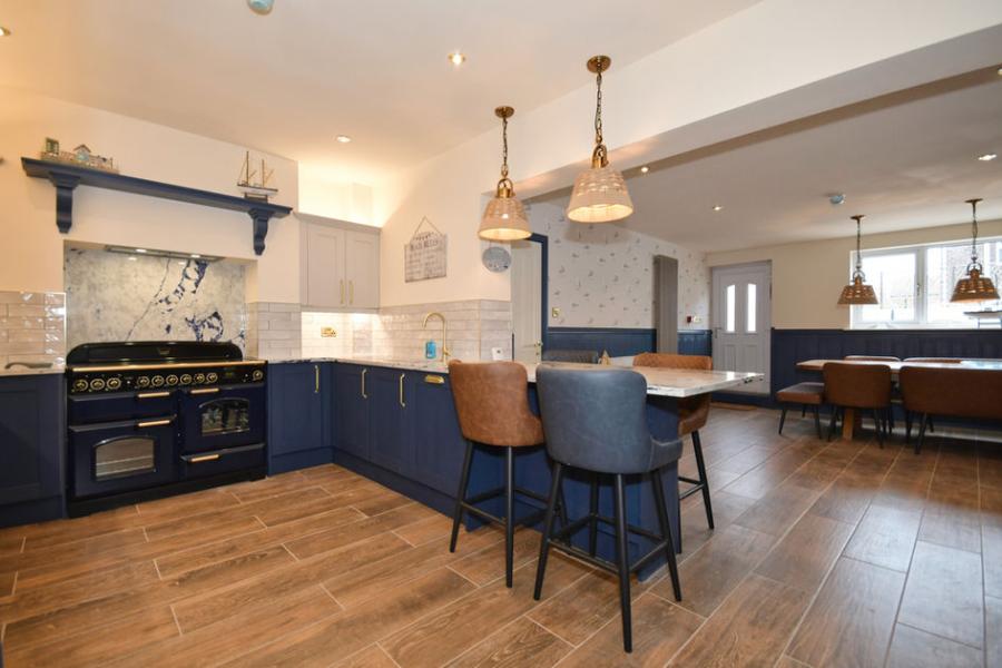 Seabirds House