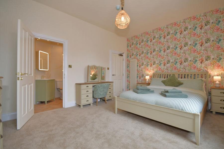 Seabirds House