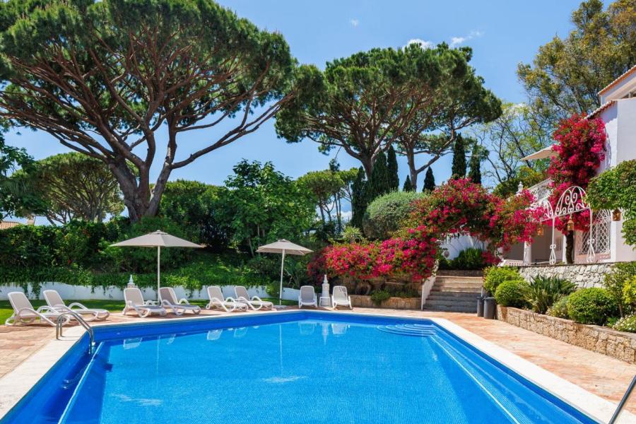Villa Eli