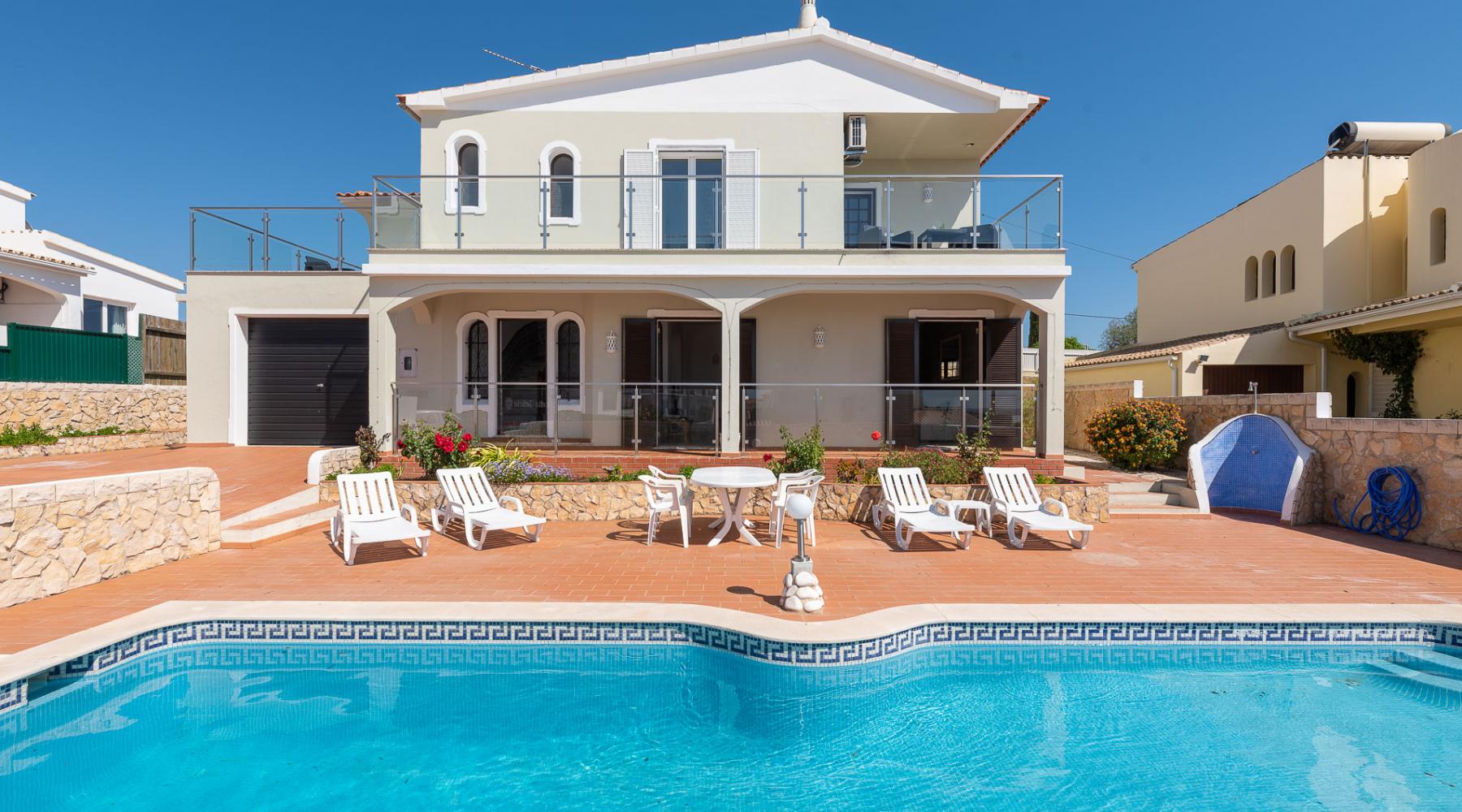 Villa Angelina Villa in Albufeira sleeps 8 Ocholo - Ocholo