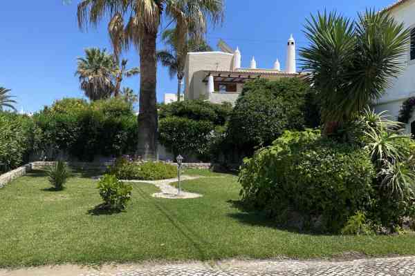 Casa Gondi Galé Beach