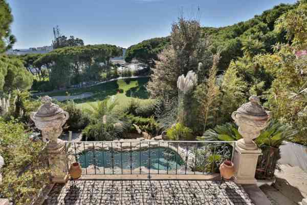 Vintage Villa