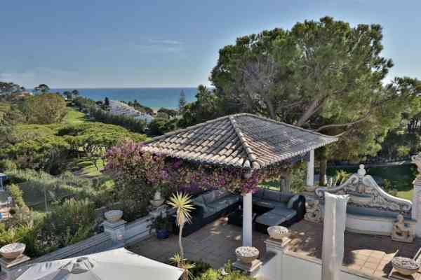 Vintage Villa