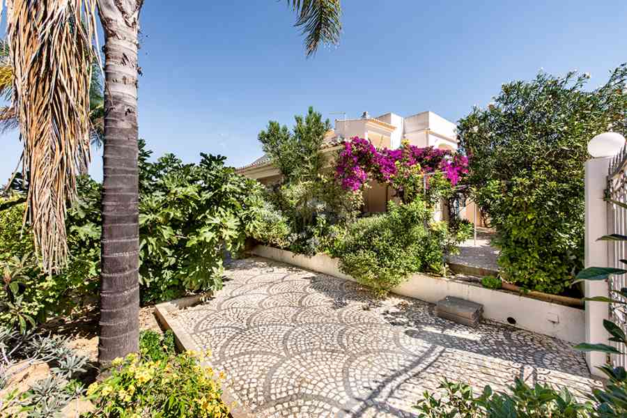 Villa Cabrita Gale