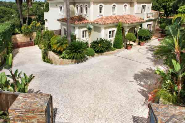 Villa Millennium