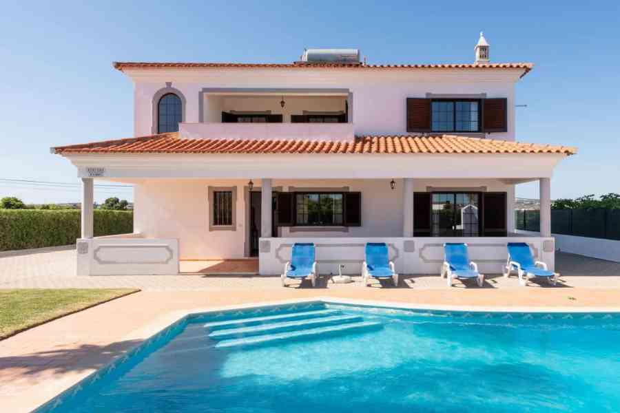 Villa Gale More