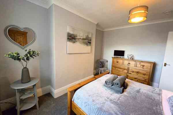 High Waves Upper floor, Filey