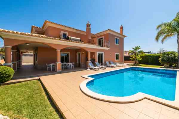 Villa Hugo