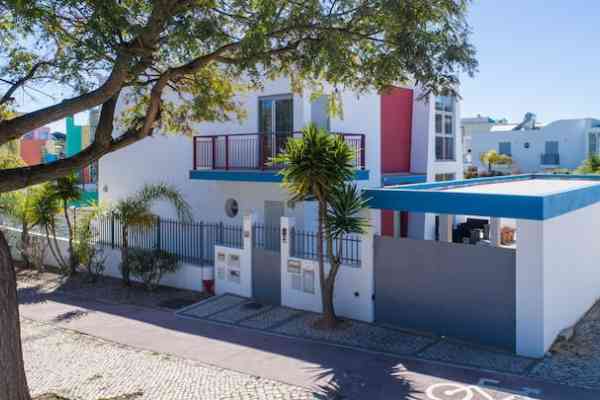 Villa Adaro
