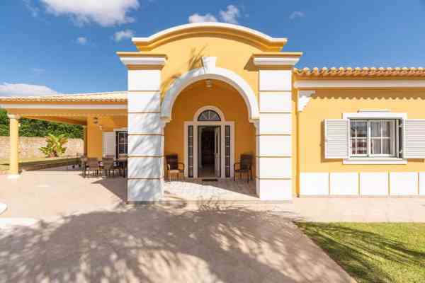 Villa Cleopatra