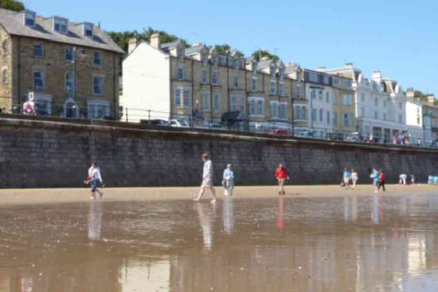 Filey waves 